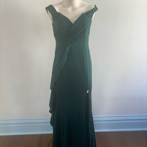 Elegant Green Evening Gown